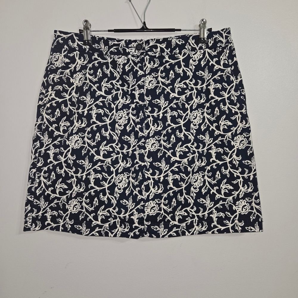 B#61 Karen Scott Skirt Size 8 Navy Blue White Floral Print‎ A-Line Cotton Blend